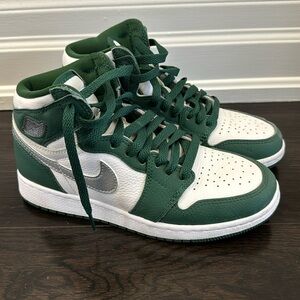 Nike Air Jordan’s!! 10/10 condition only worn a few times.